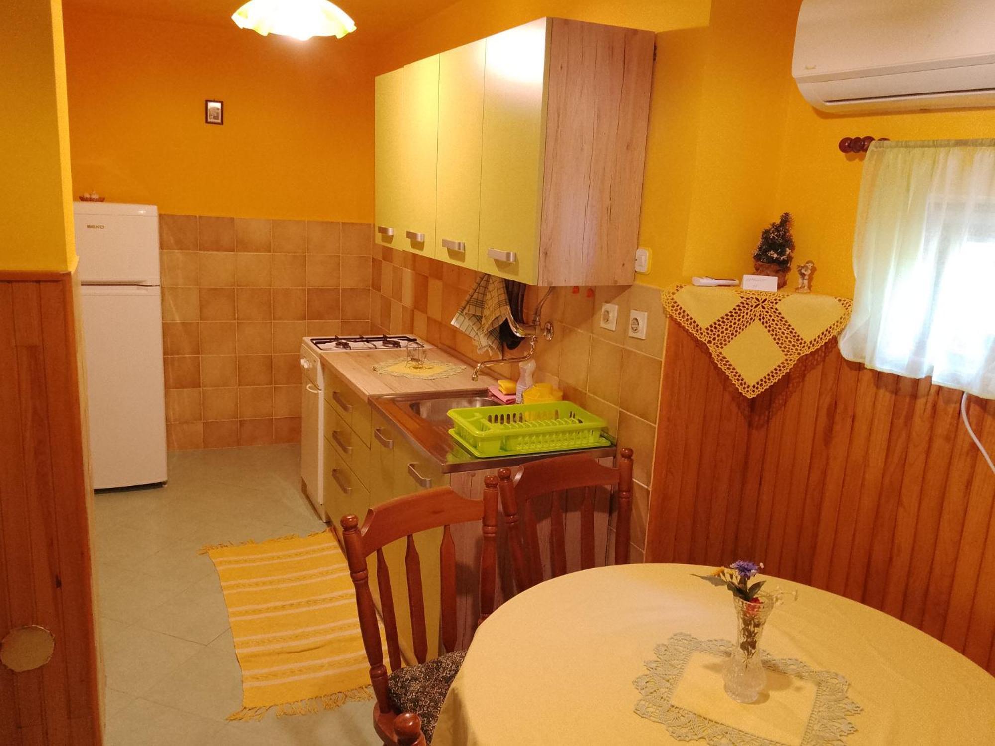 Apartments Velo Veli Losinj Exterior photo